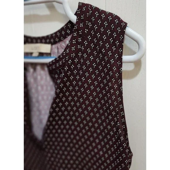 Ann Taylor Loft Women's Sleeveless V Neck Blouse Top Deep Red Polyester Blend M - Picture 3 of 8